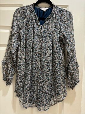 LC Lauren Conrad Blue Floral Ruffle Peasant Blouse